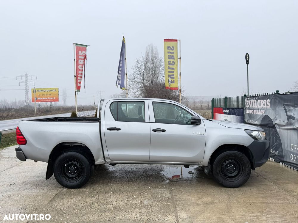 Toyota Hilux 2.4D 150CP 4x4 Double Cab 6MT Comfort - 22
