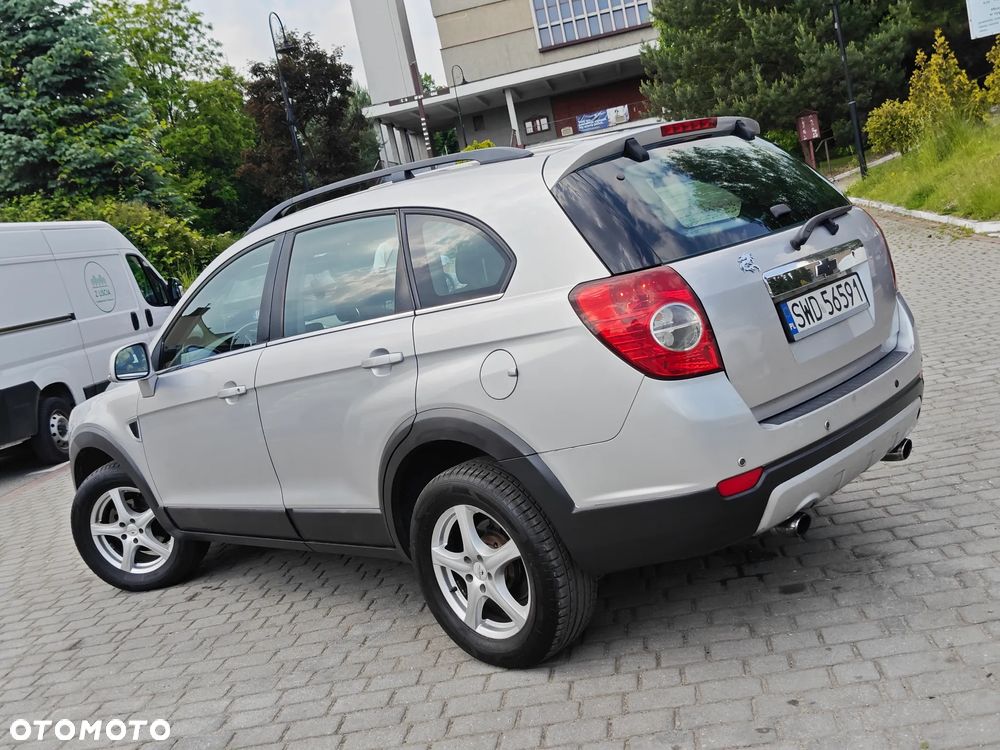 Chevrolet Captiva 2.0 4WD 7 Sitzer LT Exclusive - 2