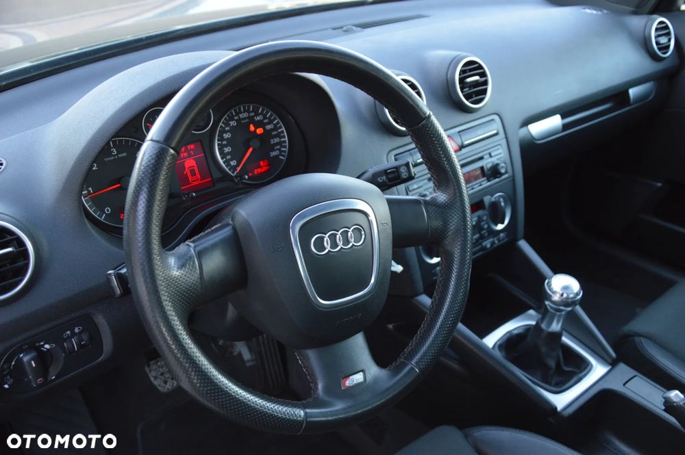 Audi A3 Sportback 2.0 TDI S line Sportpaket plus - 24