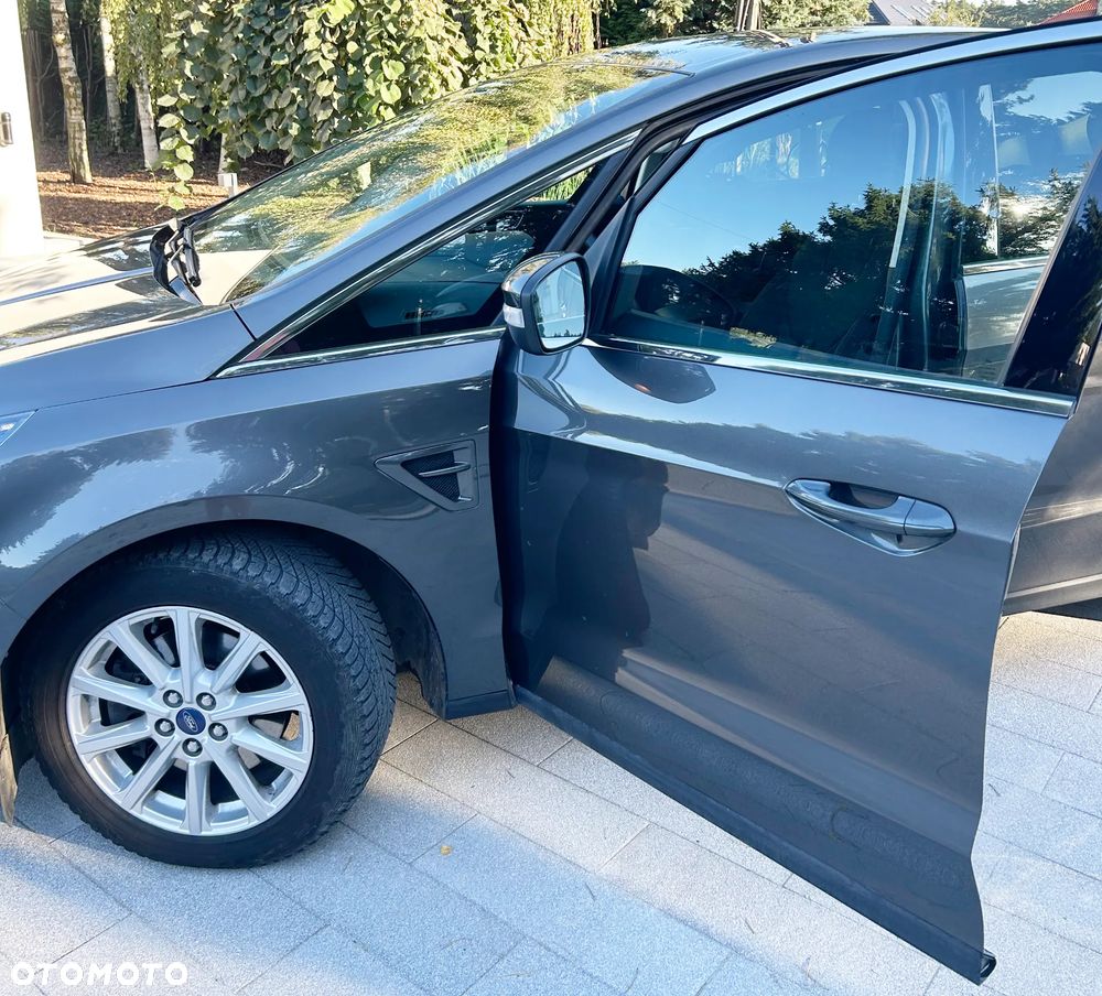 Ford S-Max 2.0 TDCi Titanium - 3