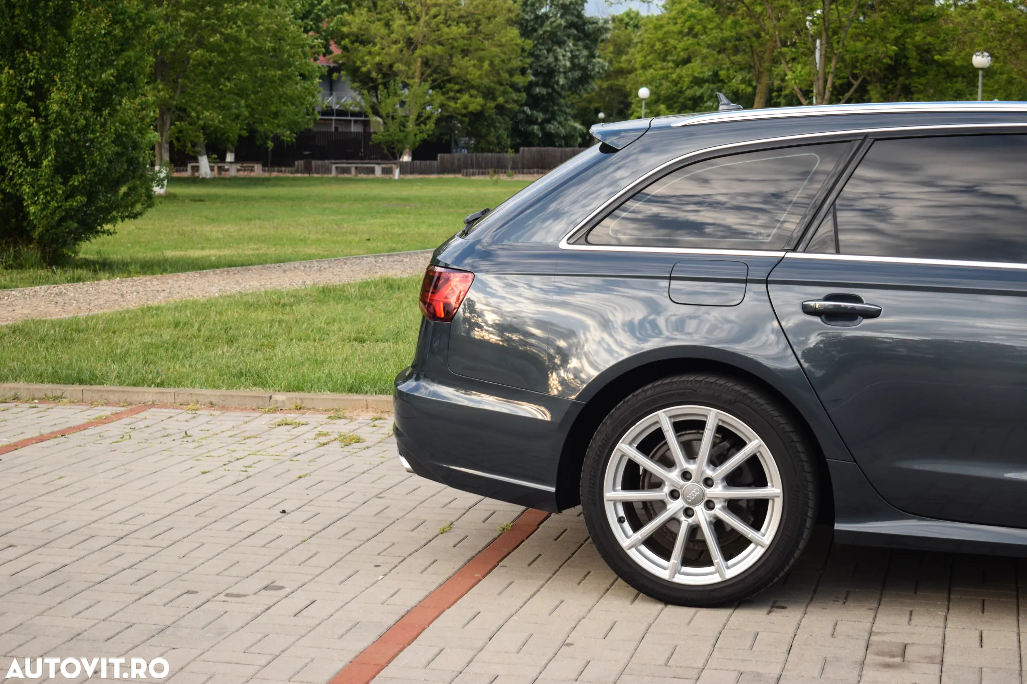 Audi A6 Avant 2.0 TDI Ultra DPF S tronic - 5