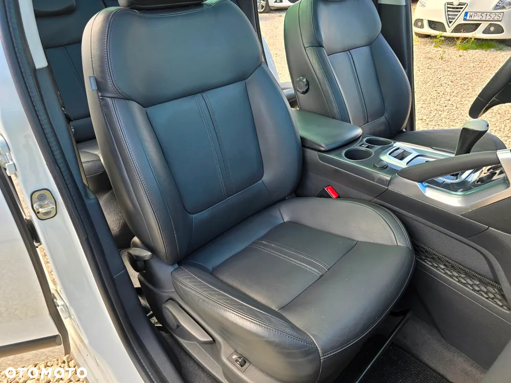 Peugeot 3008 HDi 160 Automatik Allure - 21