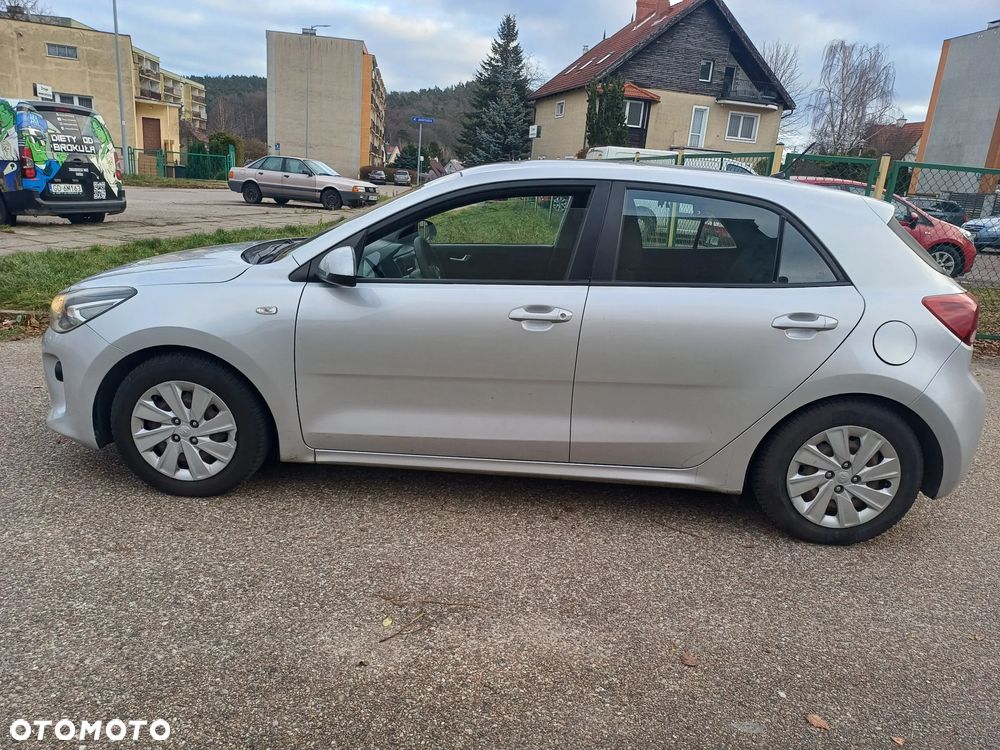 Kia Rio 1.2 Business Line - 6