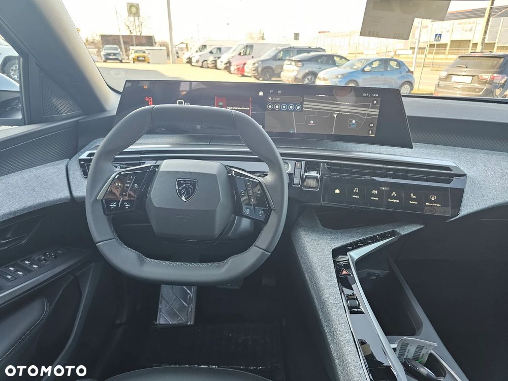 Peugeot 3008 1.2 PureTech Allure S&S EAT8 - 11