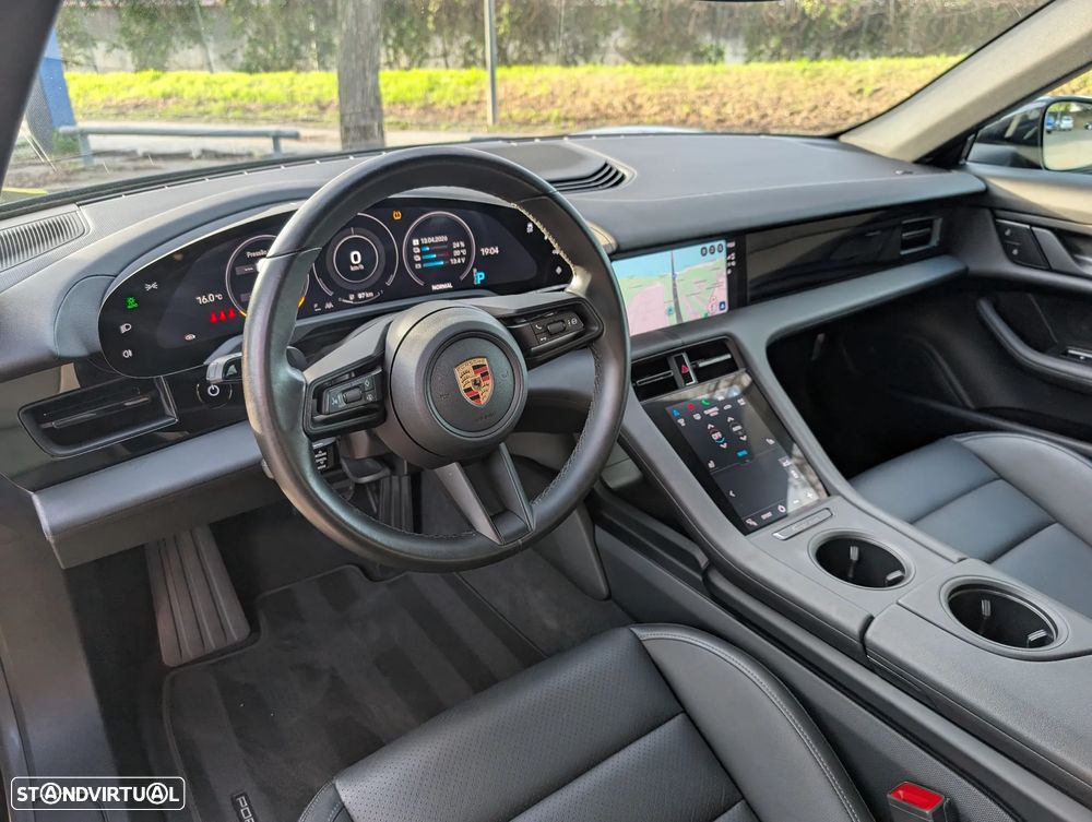 Porsche Taycan Sport Turismo bateria Performance Plus - 11