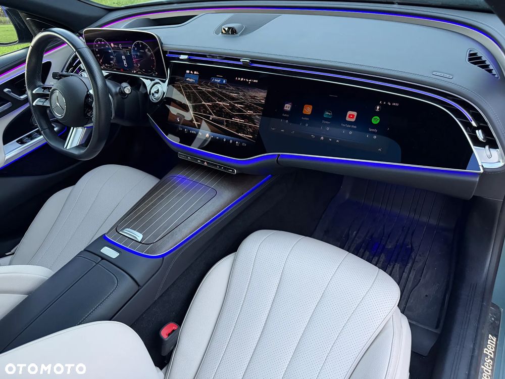 Mercedes-Benz Klasa E 220 d mHEV 4-Matic AMG 9G-Tronic - 38