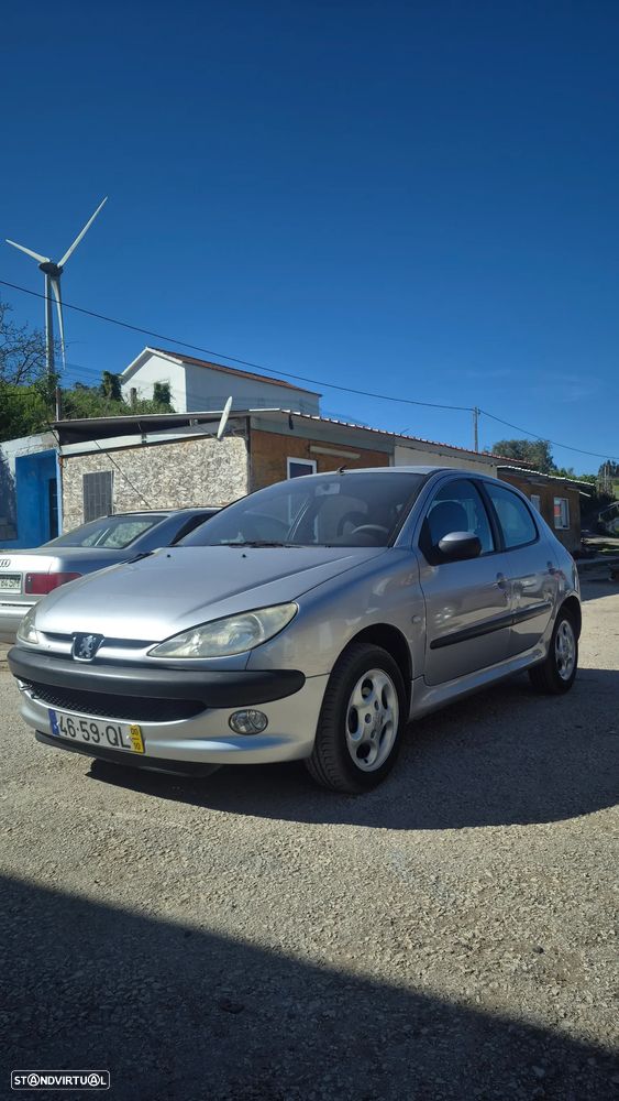 Peugeot 206 2.0 HDi XT - 1