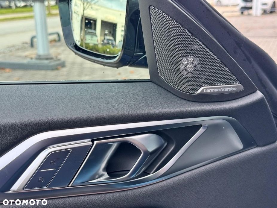 BMW Seria 4 M440i xDrive mHEV - 14