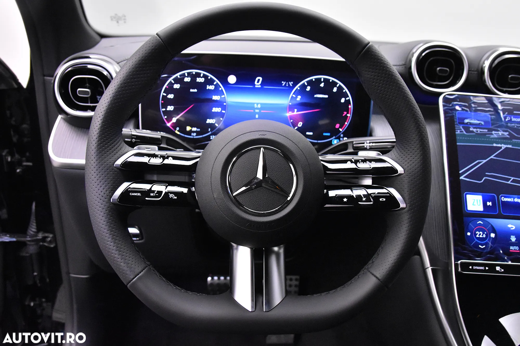 Mercedes-Benz GLC 300 4MATIC MHEV - 16