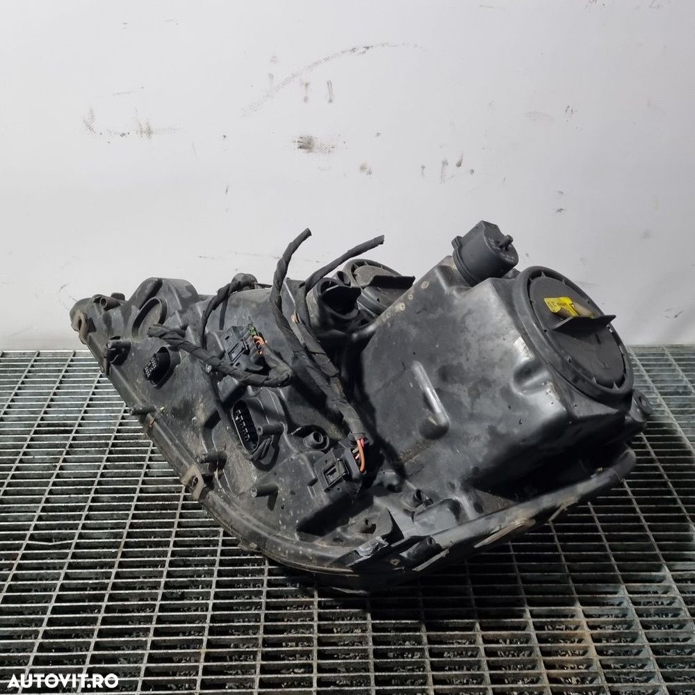 Far Dreapta Mercedes ML W164 2005 - 2008 SUV 4 Usi (1446) Xenon - 5