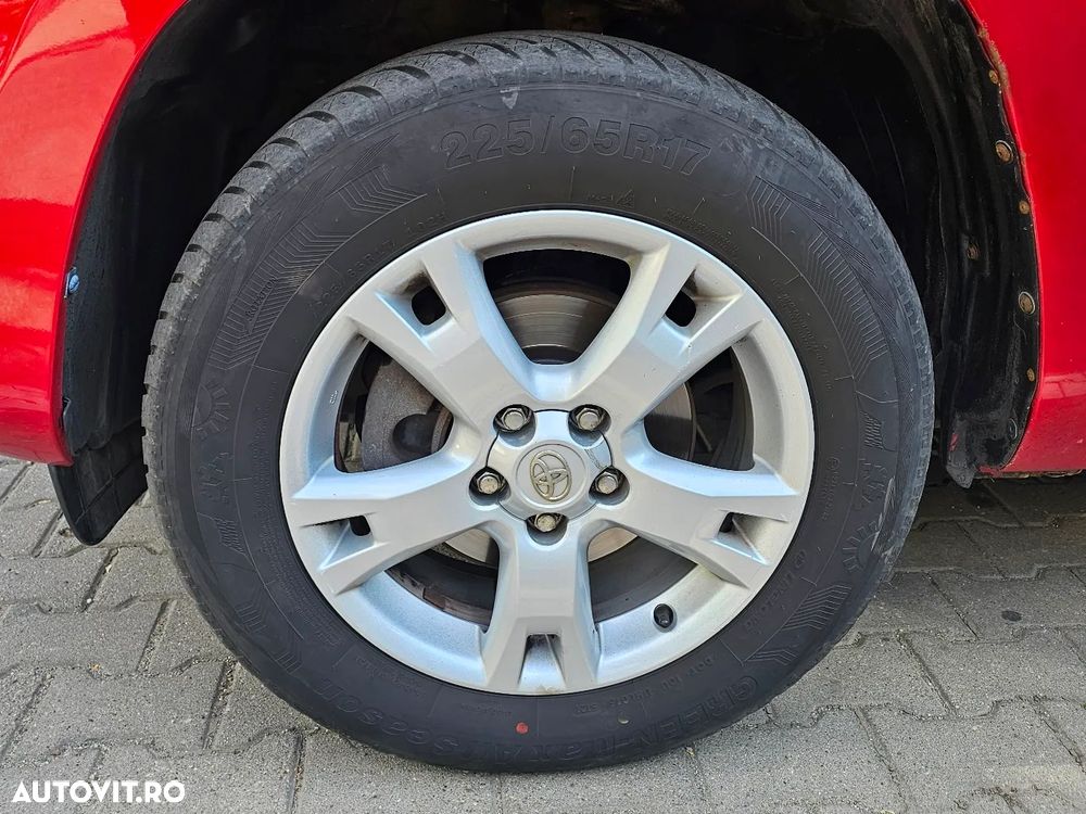 Toyota RAV4 2.2 D-4D Executive - 18