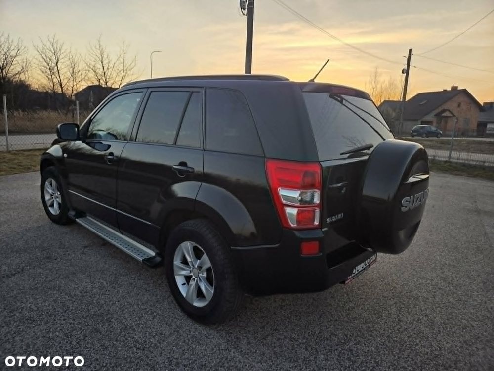 Suzuki Grand Vitara 2.0 - 2