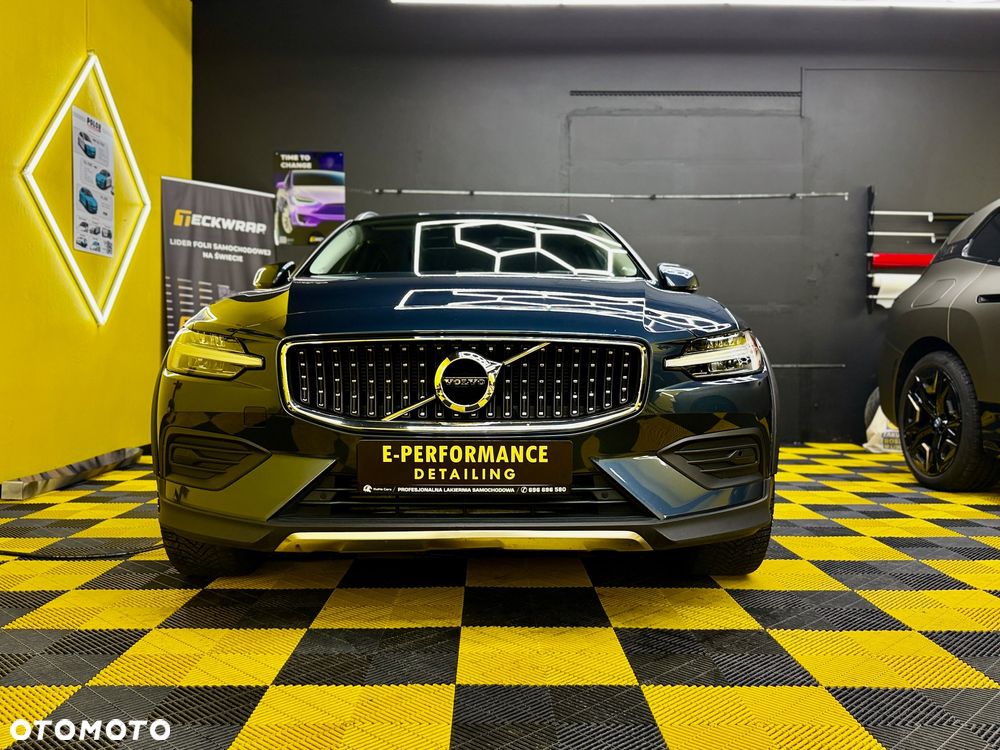 Volvo V60 Cross Country T5 AWD Geartronic - 36