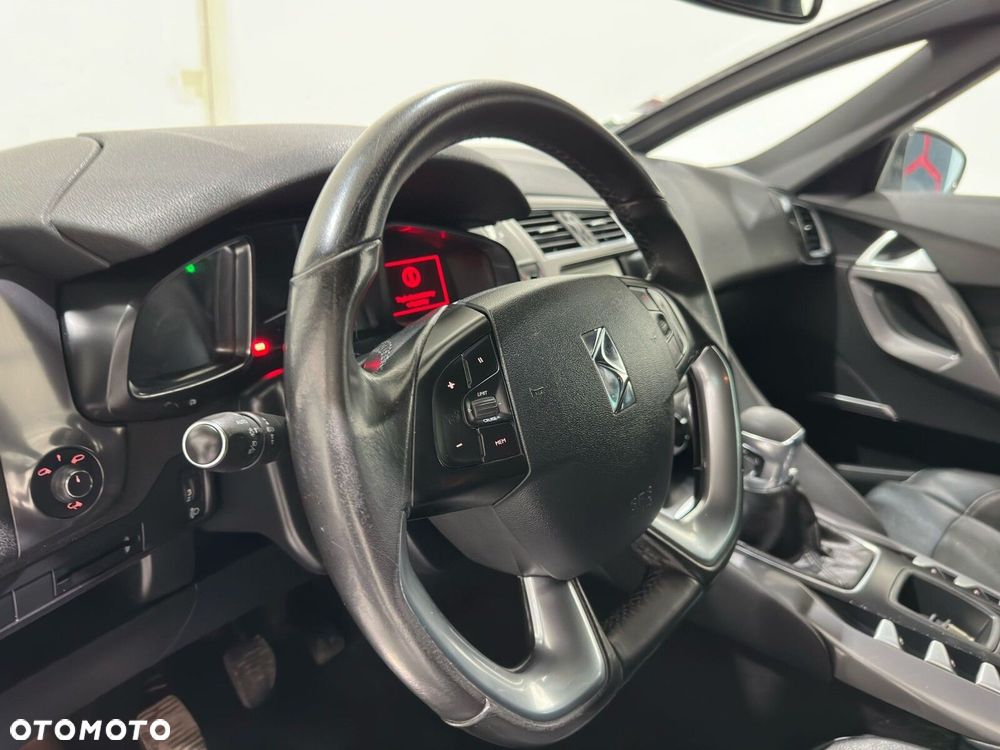 DS Automobiles DS 5 - 30
