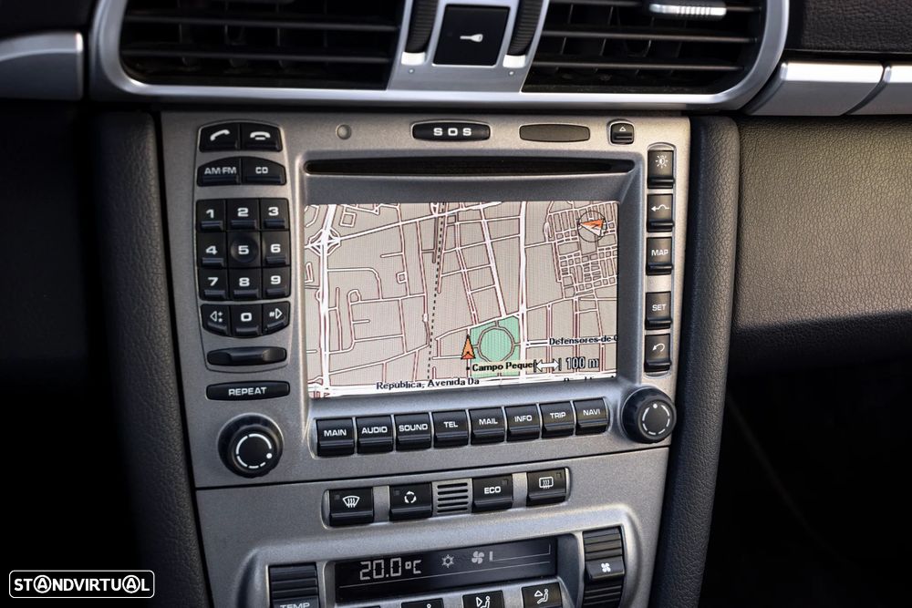 Porsche 911 Série F - 15