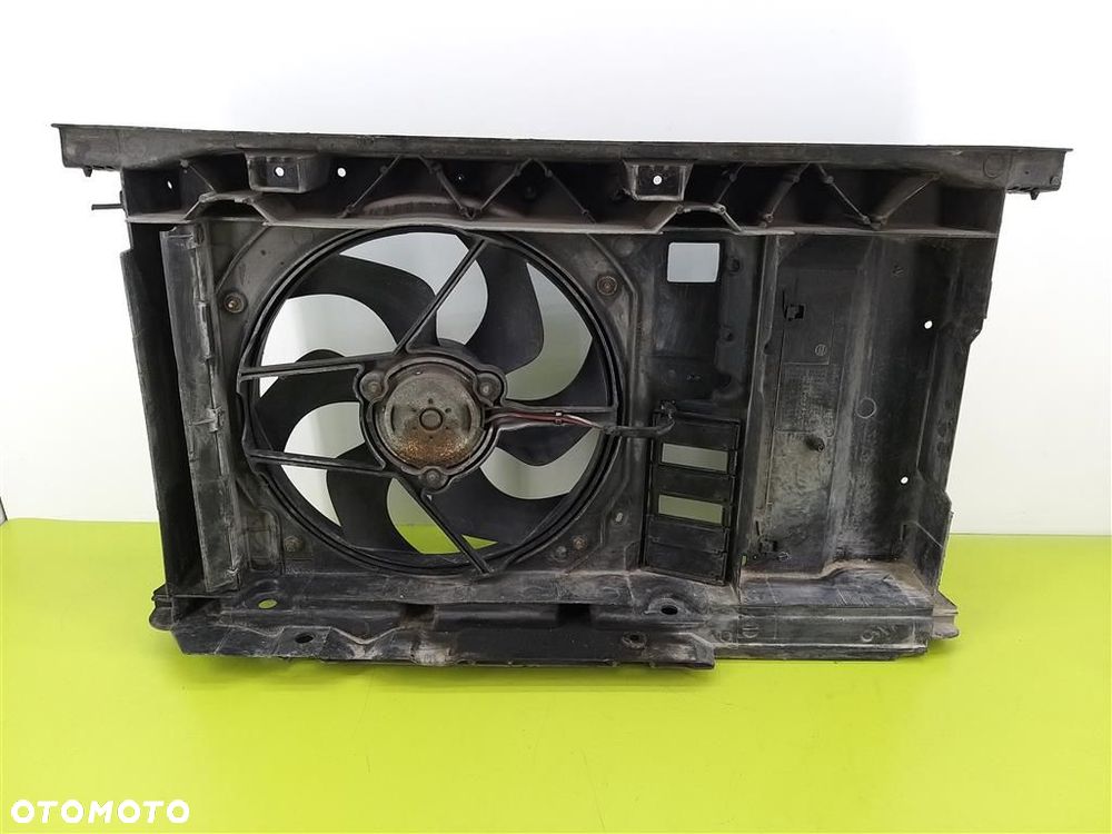 Wentylator chłodnicy wody OBUDOWA Peugeot 307  I 1.4HDI 68KM 2001-2005R - 4