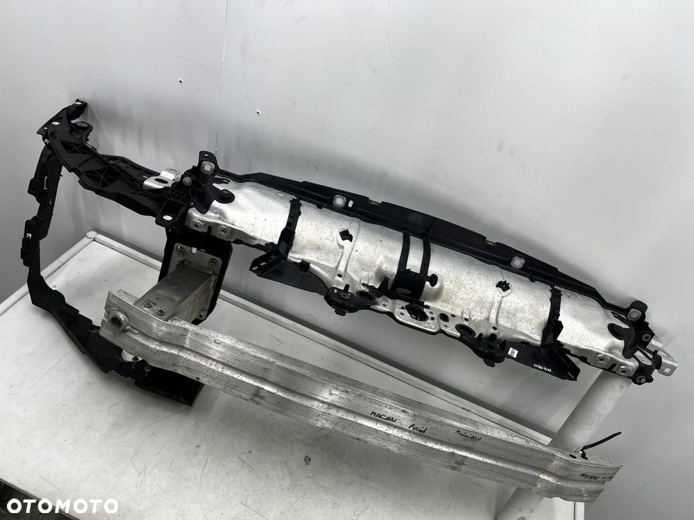 Pas przedni Porsche Macan I 95b LIFT 18r.- prawy przedni okular intercoolera ślizg reflektora wzmocn - 5