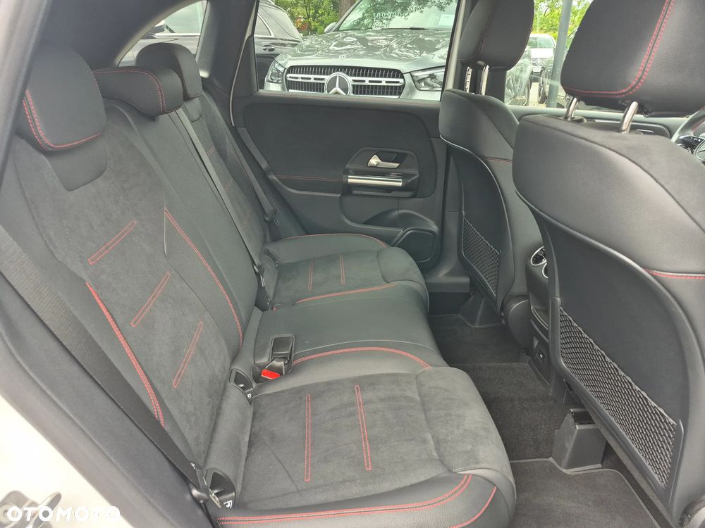 Mercedes-Benz Klasa B 200 AMG Line 7G-DCT - 26