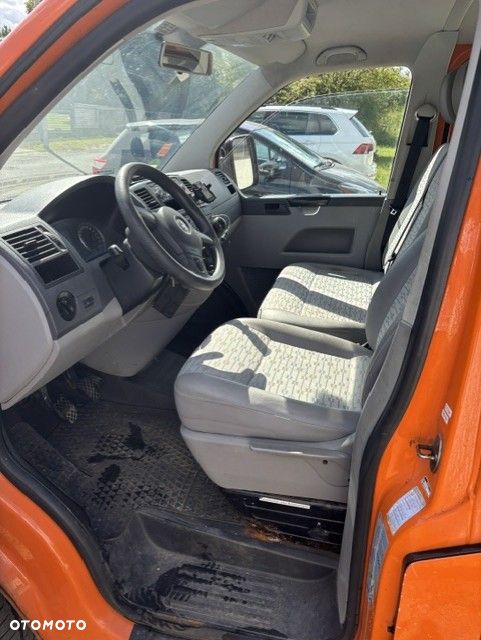 Volkswagen Transporter T5 DOKA - 4