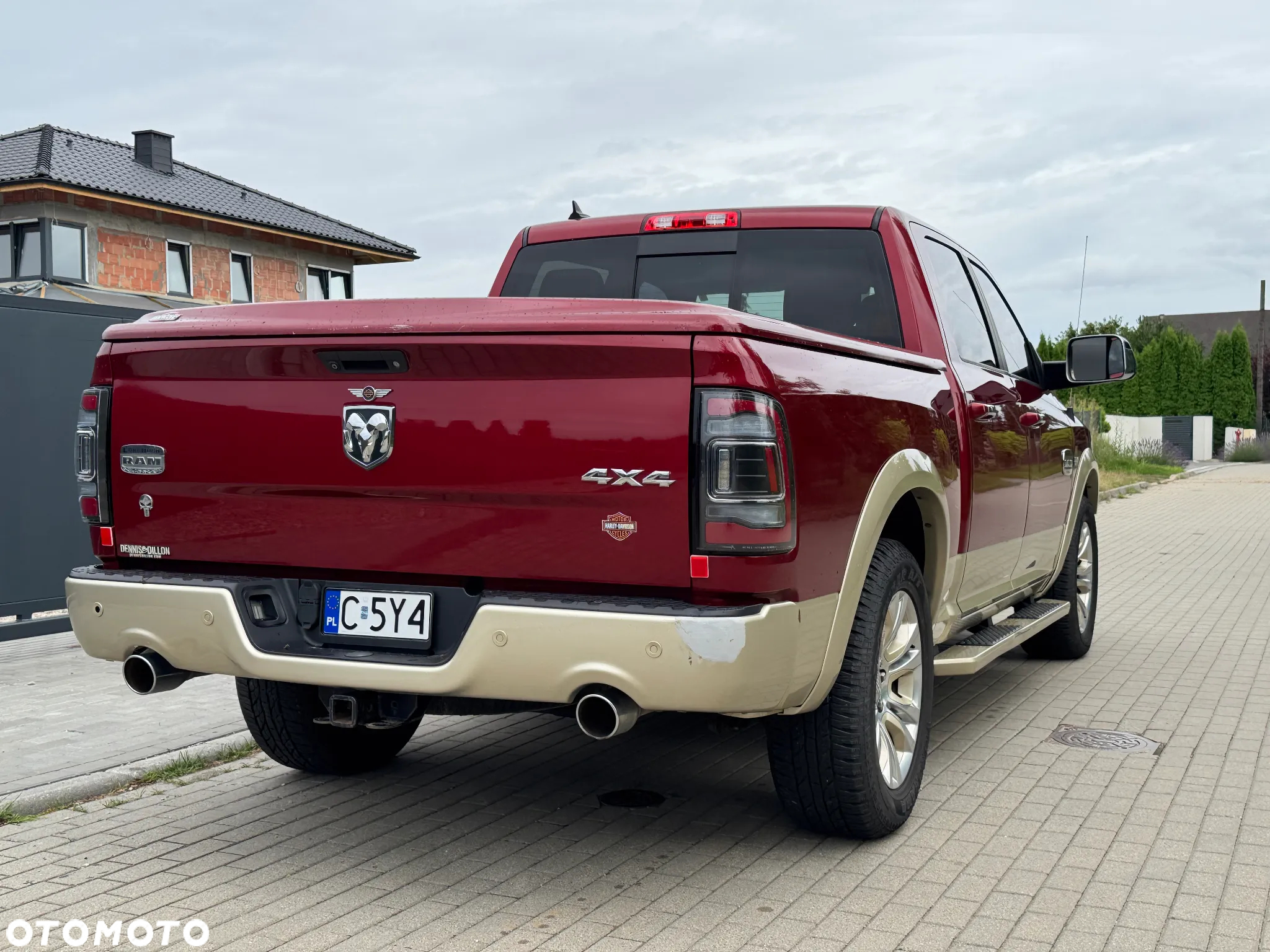 Dodge RAM 1500 5.7 4x4 - 8