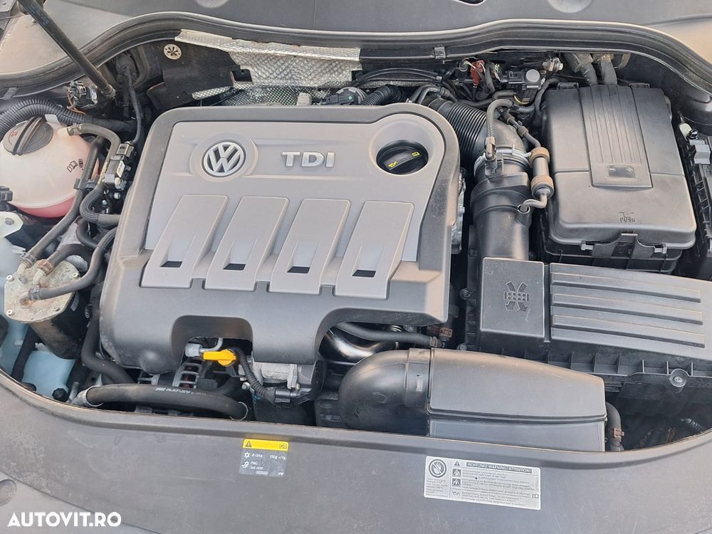 Volkswagen Passat Variant 2.0 TDI 4Motion DSG BlueMotion Tech Highline - 7