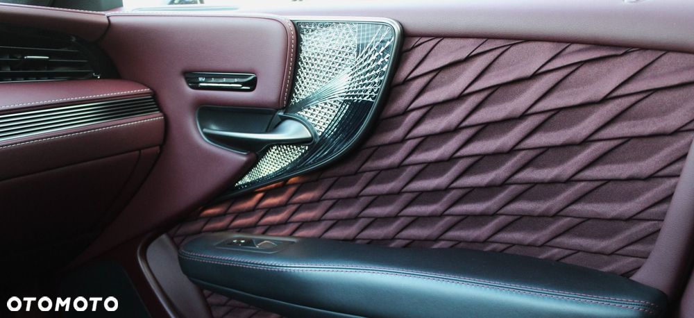 Lexus LS 500h Omotenashi AWD - 21