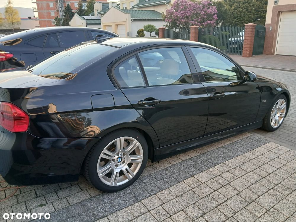 BMW Seria 3 325d - 3