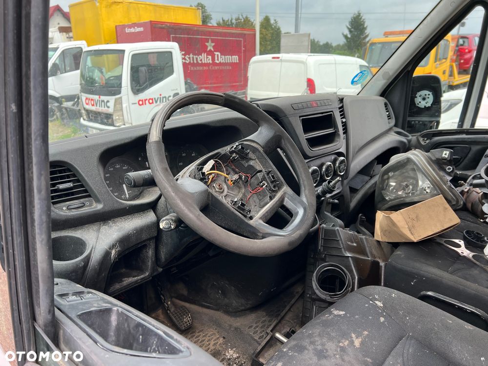 Karoseria tył bok słupek ćwiartka części iveco daily V po 2014r - 7