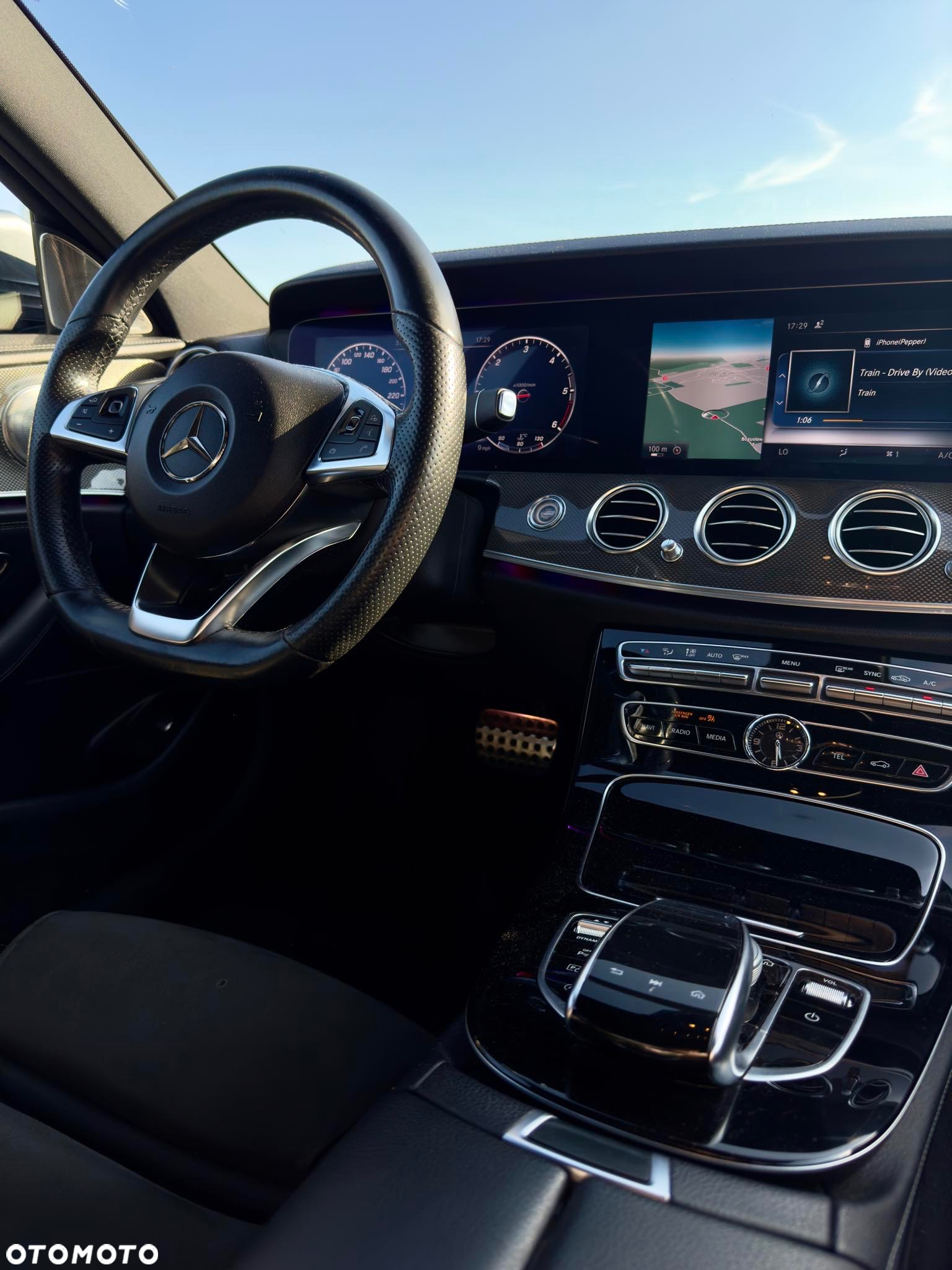 Mercedes-Benz Klasa E 220 d T 9G-TRONIC AMG Line - 4