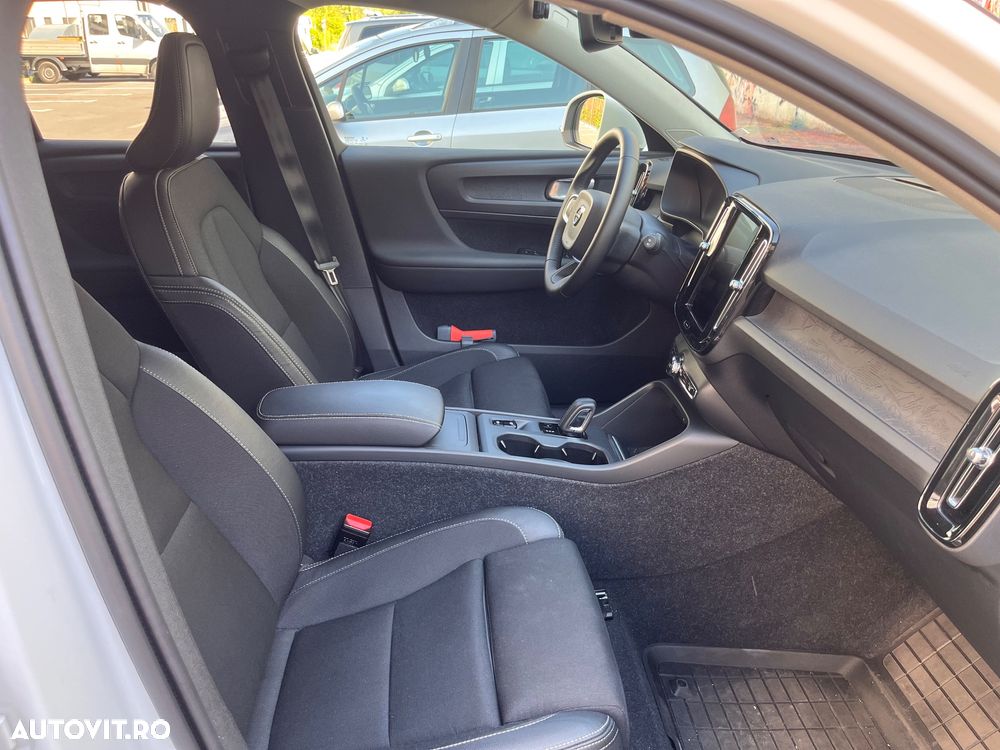 Volvo XC 40 T4 Momentum Pro - 9