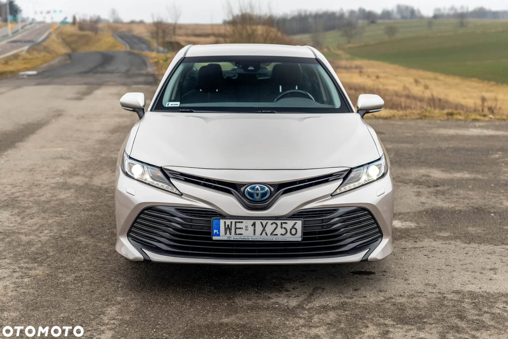 Toyota Camry 2.5 Hybrid Comfort CVT - 19