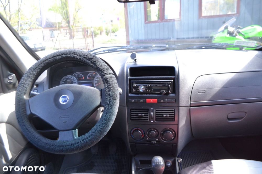 Fiat Albea - 7
