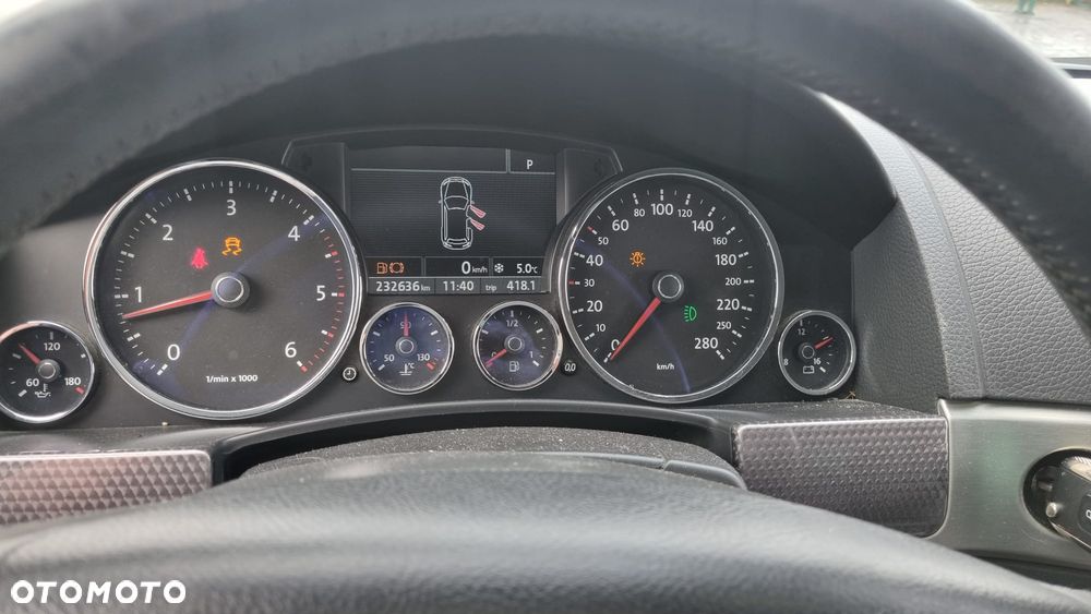 Volkswagen Touareg - 38