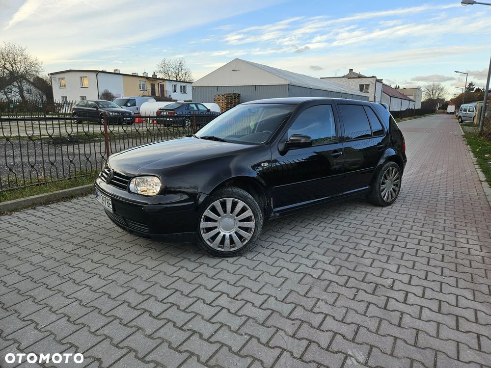 Volkswagen Golf 1.4 Basis - 2