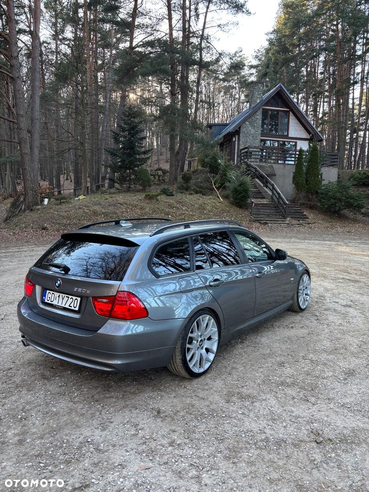 BMW Seria 3 320d xDrive DPF - 11