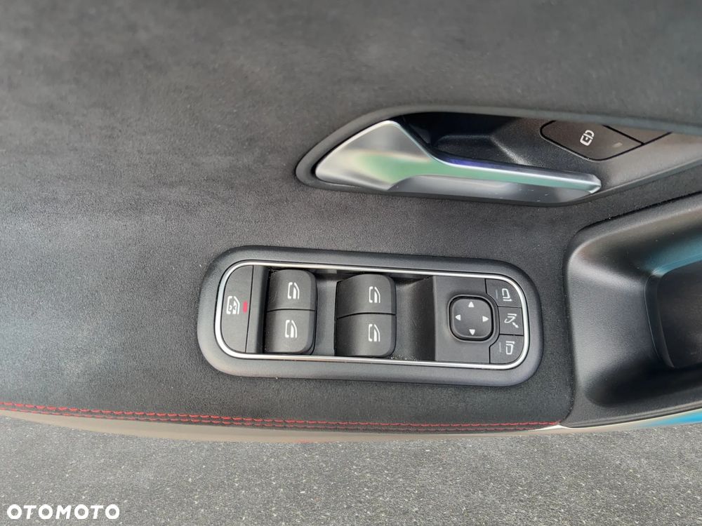 Mercedes-Benz CLA 200 mHEV AMG Line 7G-DCT - 12