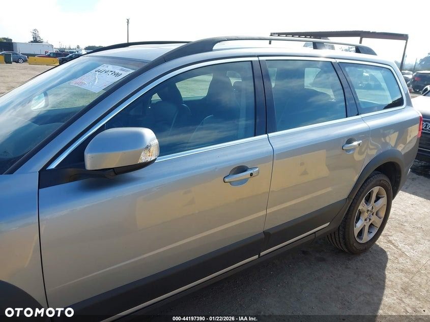 Volvo XC 70 - 4