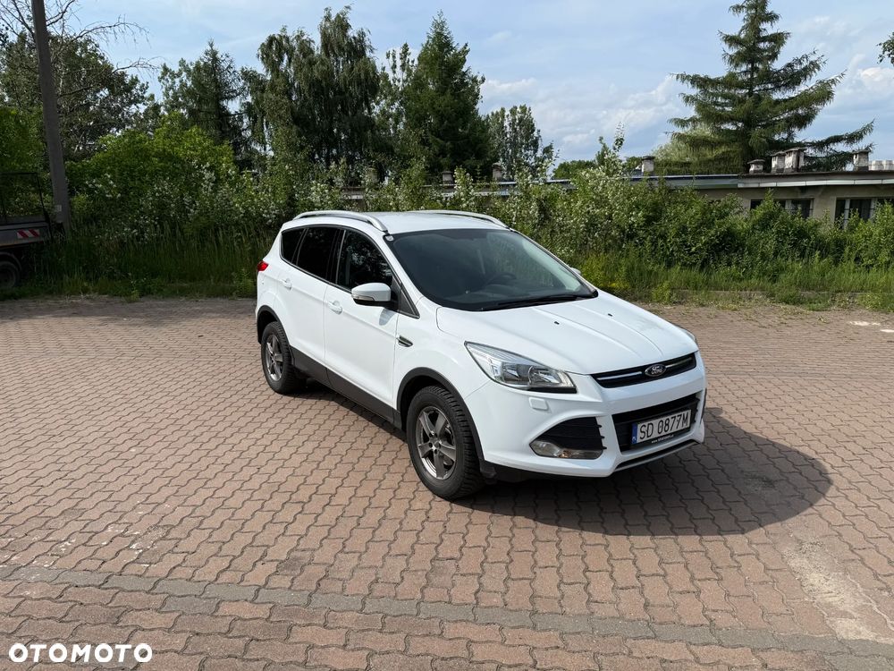 Ford Kuga 1.6 EcoBoost 2x4 SYNC - 1