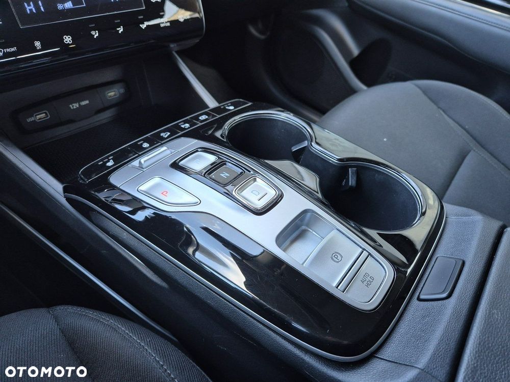 Hyundai Tucson 1.6 T-GDi HEV Smart 2WD - 23