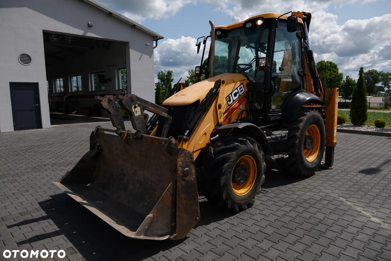 JCB 3CXCAEC / KOPARKO-ŁADOWARKA  / JOYSTICK / 2011 R - 9