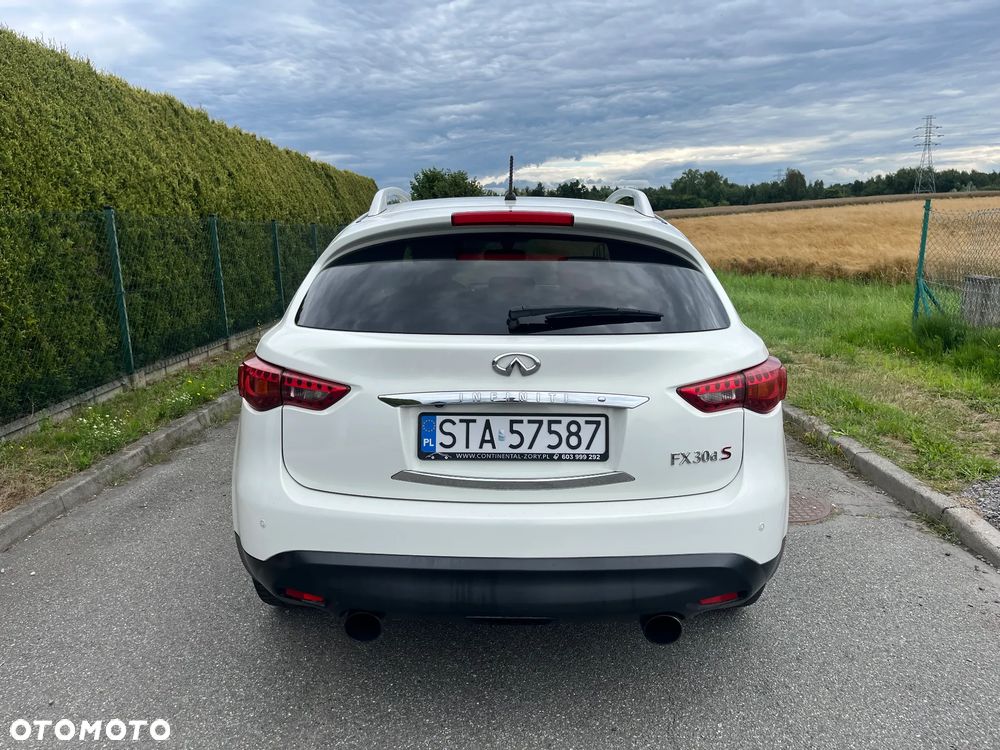 Infiniti FX FX30d S - 5