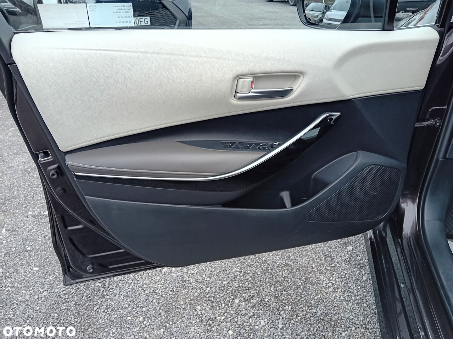 Toyota Corolla 1.8 Hybrid Executive - 22
