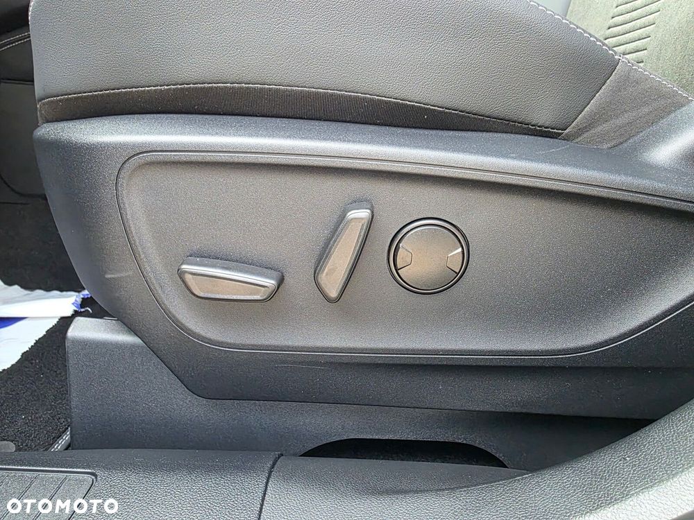 Ford Kuga - 18