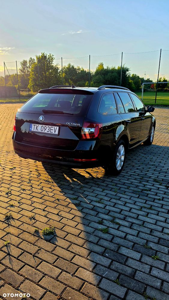 Skoda Octavia 1.6 TDI Ambition DSG - 4
