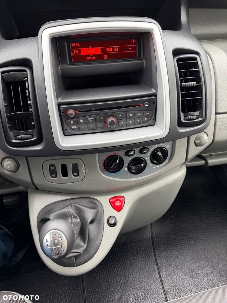 Opel Vivaro Long - 11