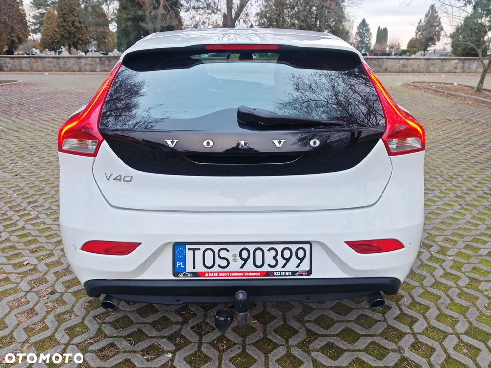 Volvo V40 T2 - 10