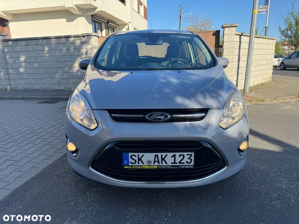 Ford Grand C-MAX - 29