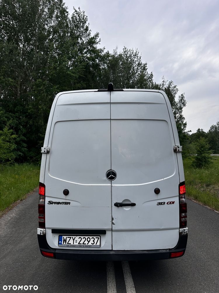 Mercedes-Benz Sprinter - 6