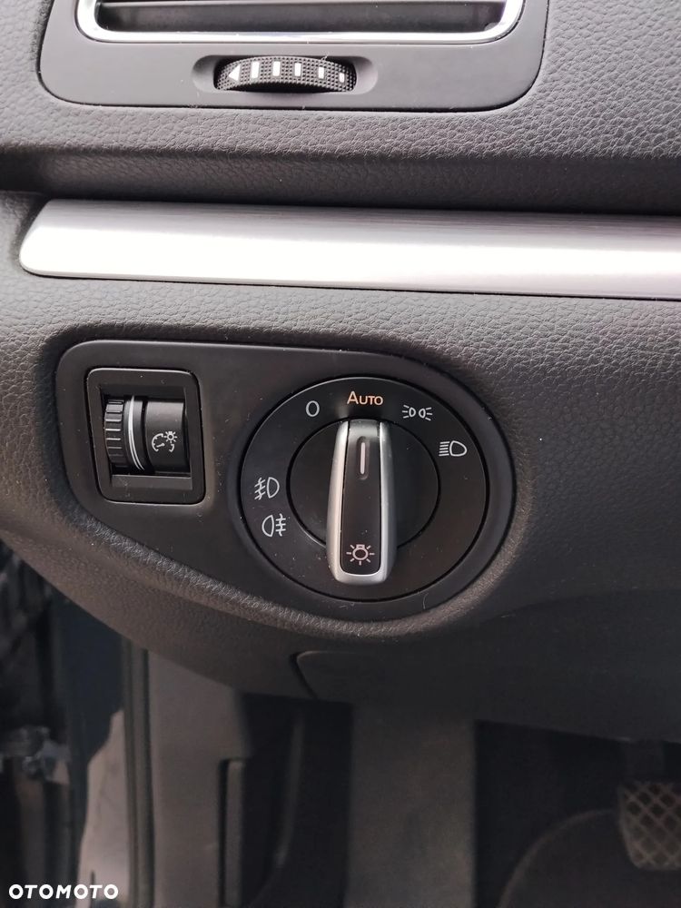 Volkswagen Sharan 2.0 TDI BMT Comfortline - 29