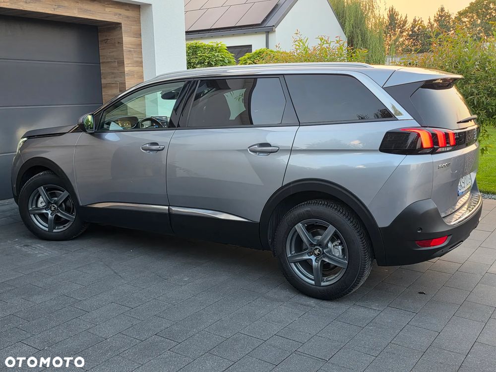 Peugeot 5008 1.5 BlueHDi Allure S&S EAT8 - 17